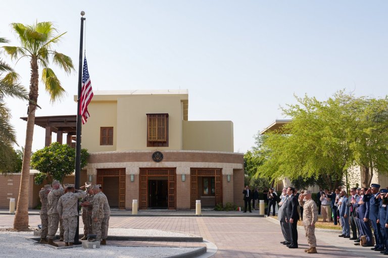 US diplomats and family members slowly begin to return to the Mideast embassies | iNFOnews.ca