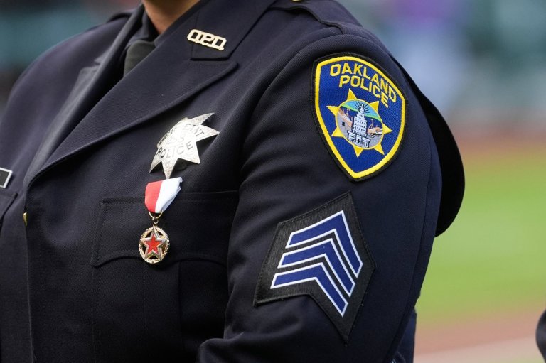 Judge ends federal oversight of Oakland police department after 23 years | iNFOnews.ca