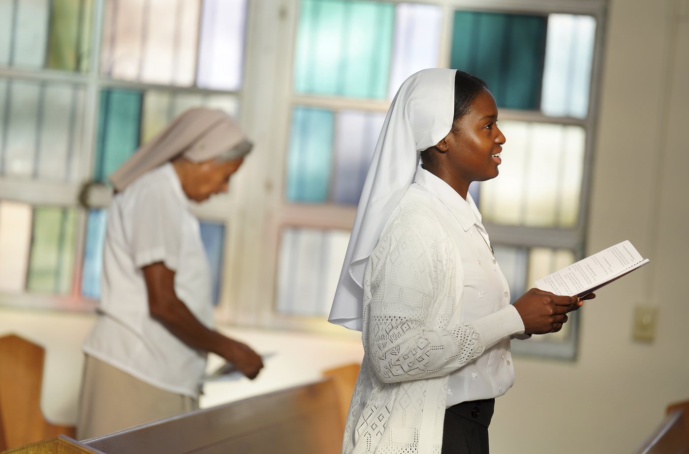 Leap of faith: A few young women in US buck the trends by joining the ranks of Catholic nuns | iNFOnews.ca