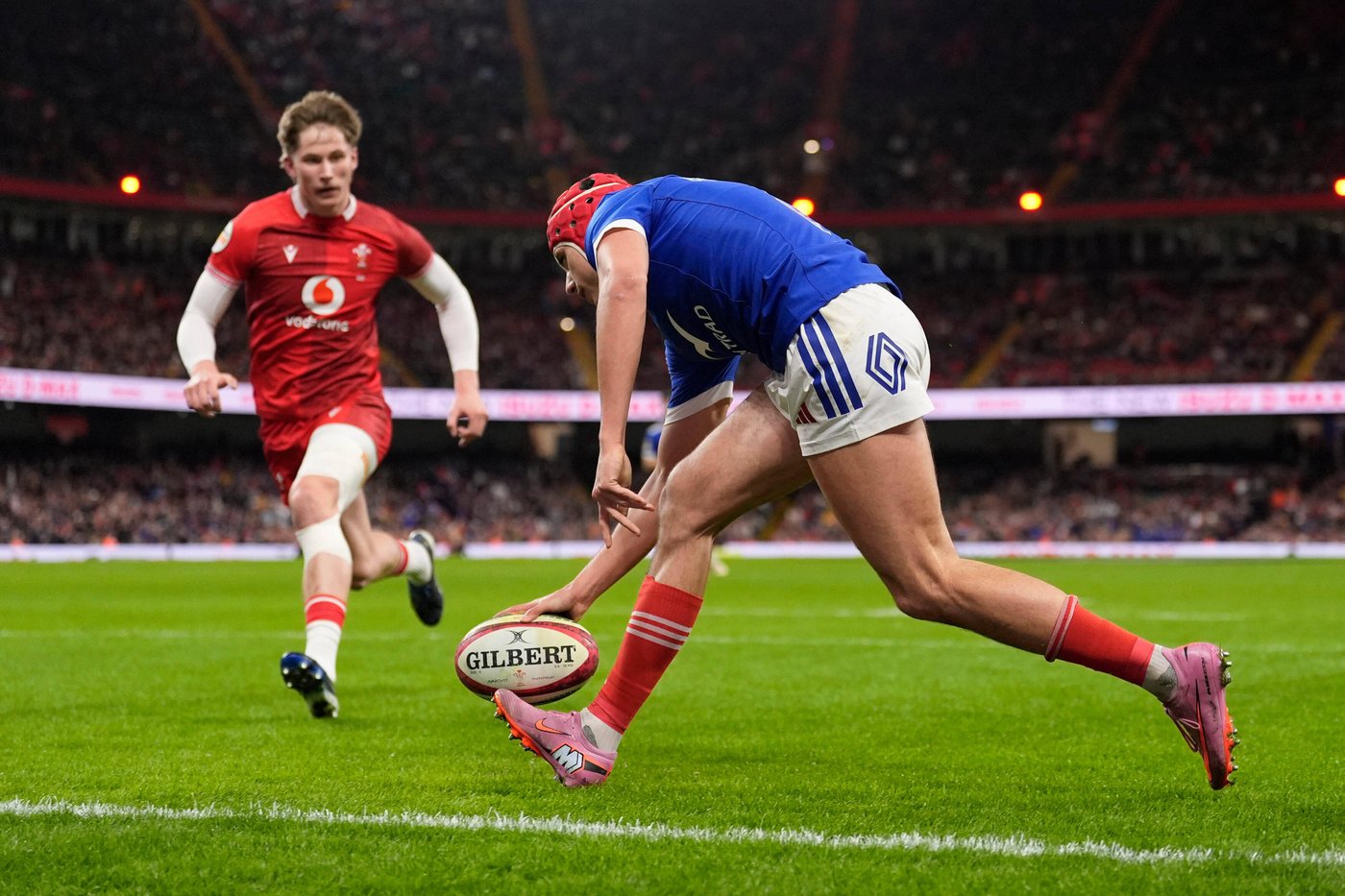France tears apart Wales with eight tries and is only unbeaten Six Nations team | iNFOnews.ca