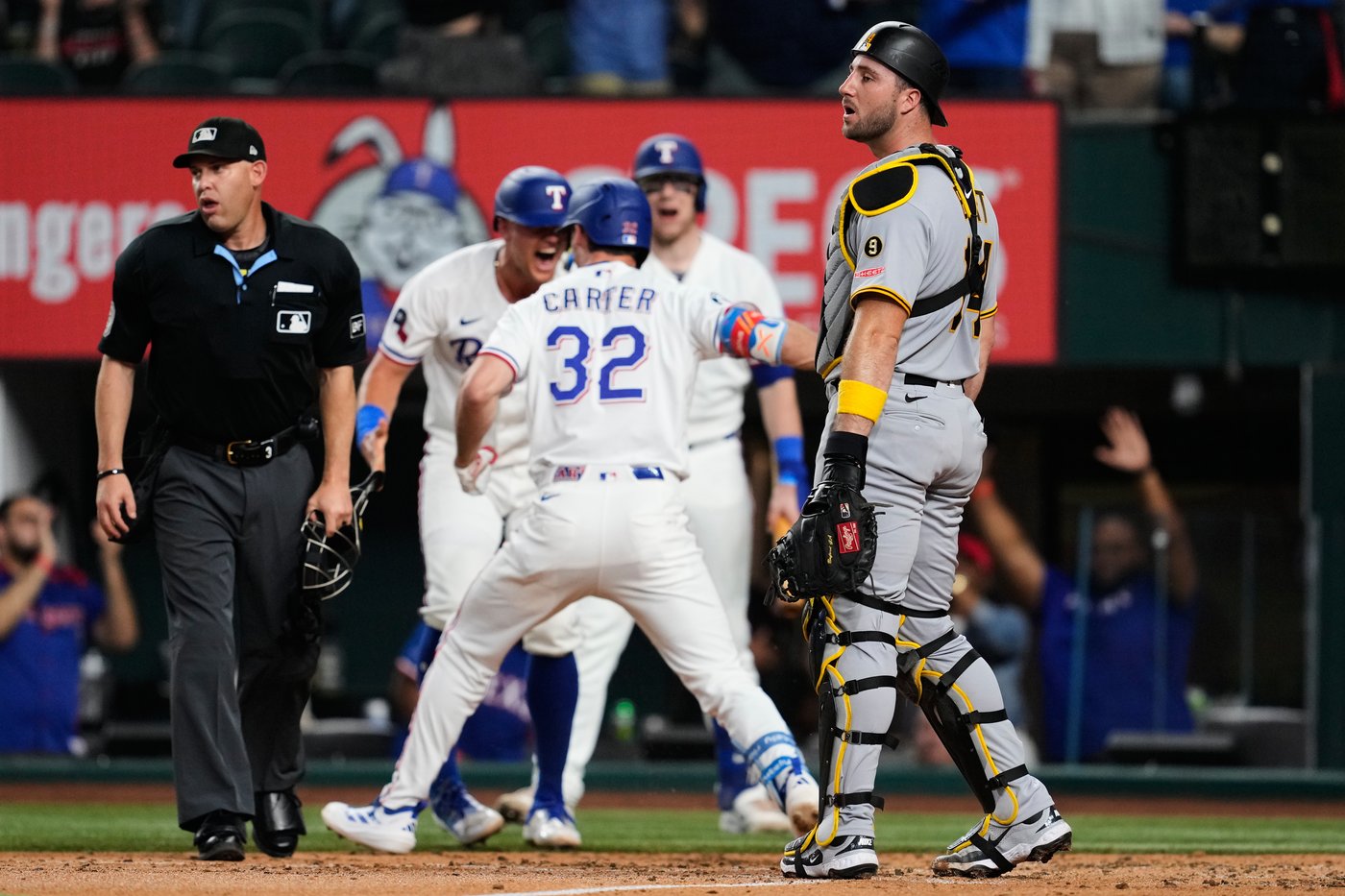 DeGrom has 62nd 10-K game and Carter hits inside-the-park HR as Rangers beat Pirates 6-1 | iNFOnews.ca DeGrom has 62nd 10-K game and Carter hits inside-the-park HR as Rangers beat Pirates 6-1 | iNFOnews.ca