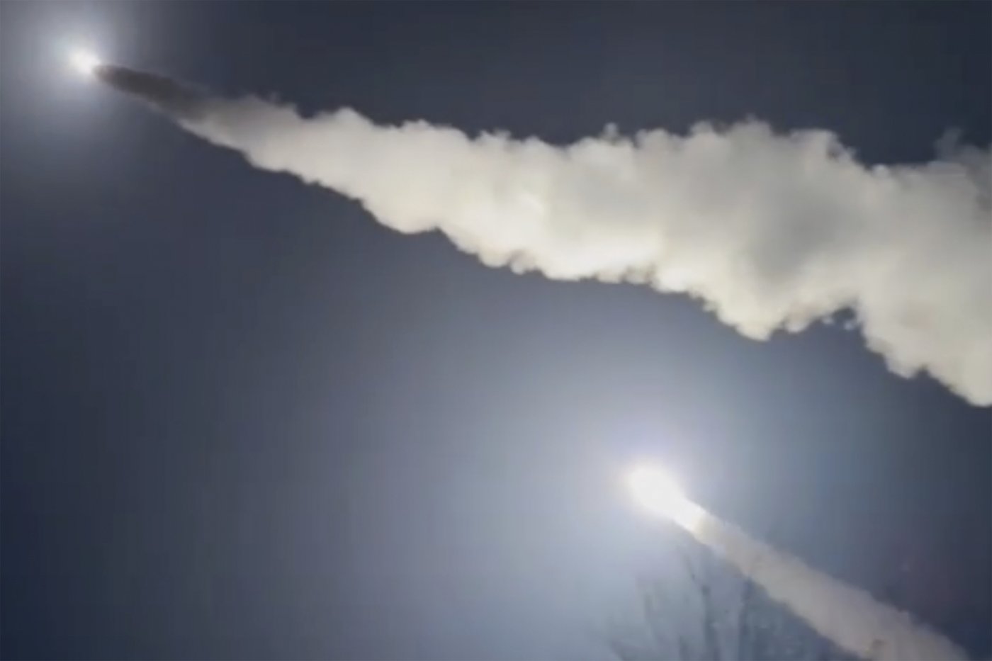 Ukraine fires several US-made longer-range missiles into Russia for the first time | iNFOnews.ca
