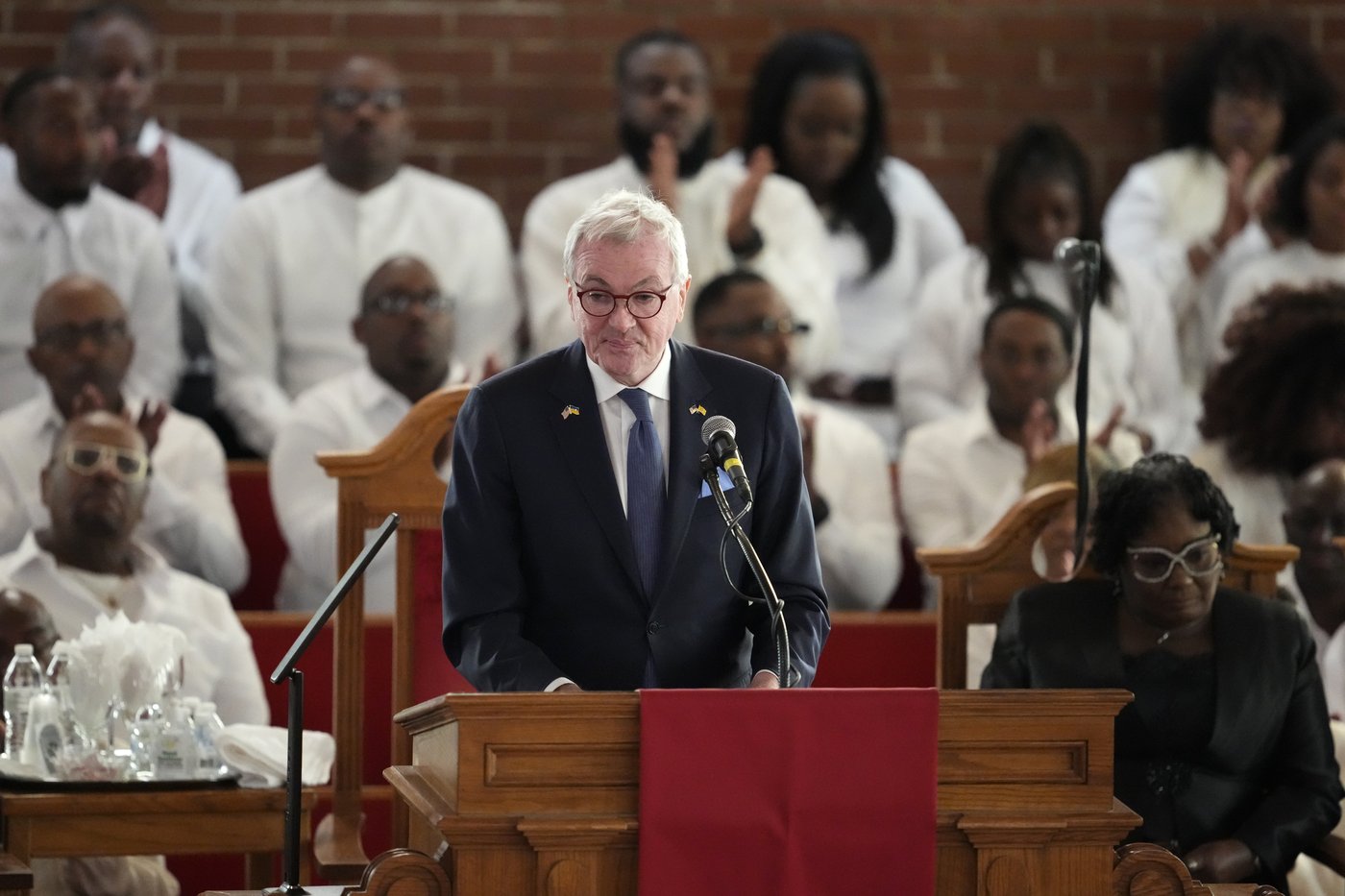 Cissy Houston mourned by Dionne Warwick, politicians and more at longtime church | iNFOnews.ca