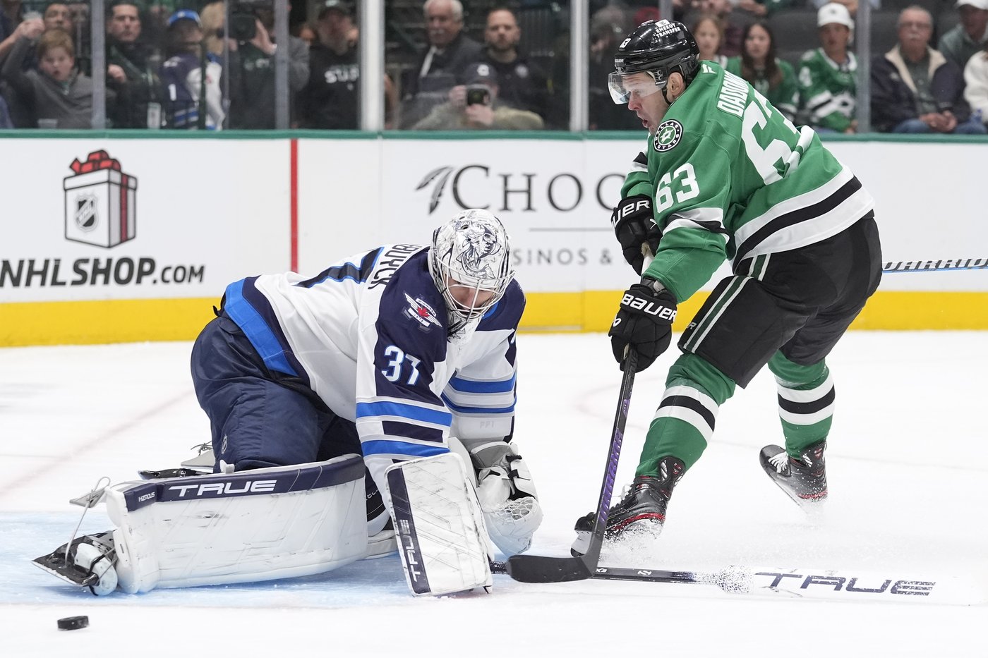 Mason Marchment's spinning backhander leads Dallas Stars past Winnipeg Jets 3-1 | iNFOnews.ca