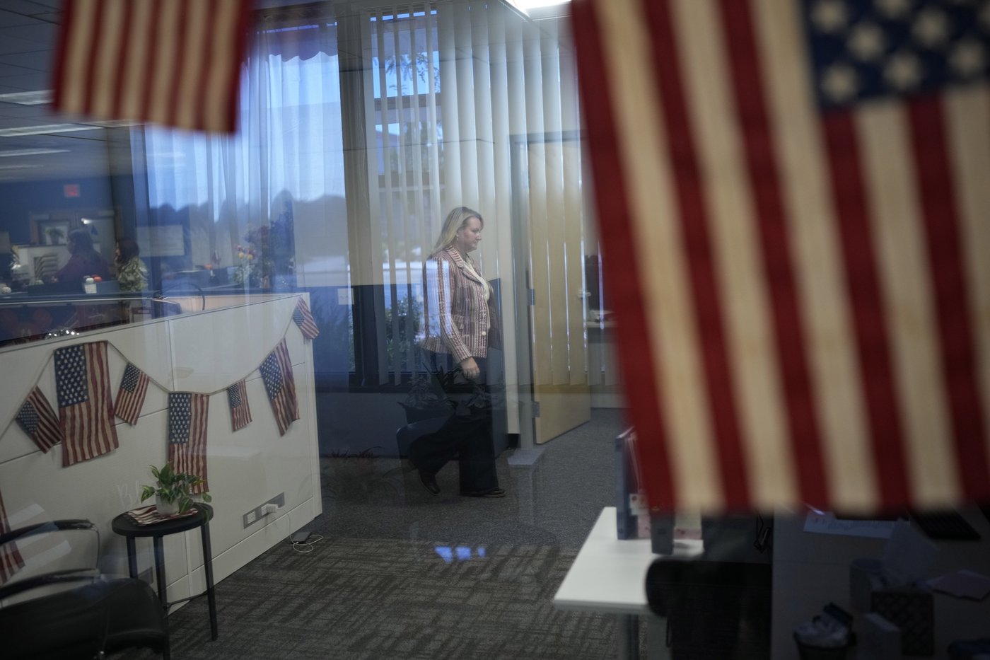 An elections worker wanted to serve her country. A stew of conspiracy theories and vitriol awaited | iNFOnews.ca