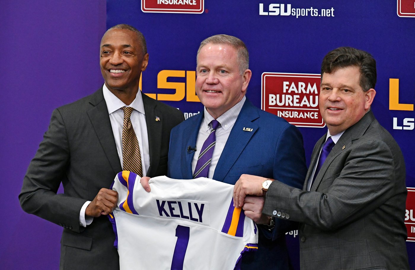 LSU confirms Kelly was fired 'without cause' and is owed his full $54 million buyout | iNFOnews.ca