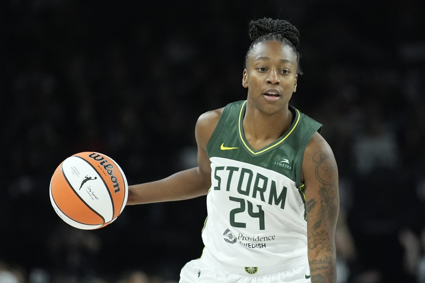 Loyd requests trade from Seattle after investigation into Storm shows no bullying, AP Source says | iNFOnews.ca