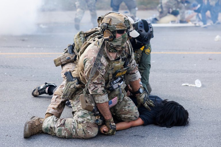 Trump plans to deploy National Guard in Illinois, governor says | iNFOnews.ca