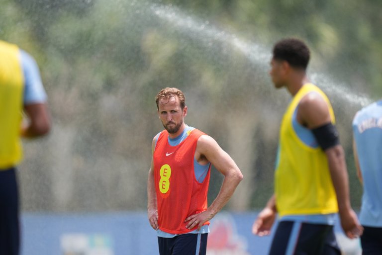 FIFA prohibits fans from bringing refillable water bottles into World Cup stadiums | iNFOnews.ca