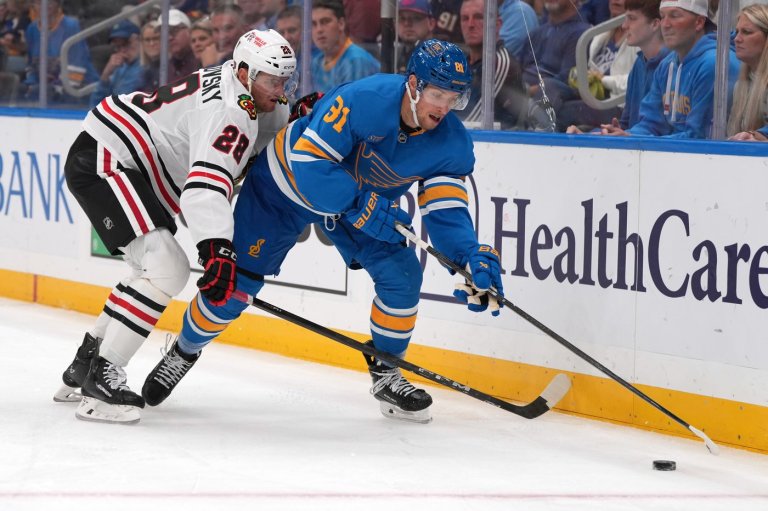 NHL roundup: Blues beat Blackhawks 3-2 as Mailloux, Luff score first goals | iNFOnews.ca