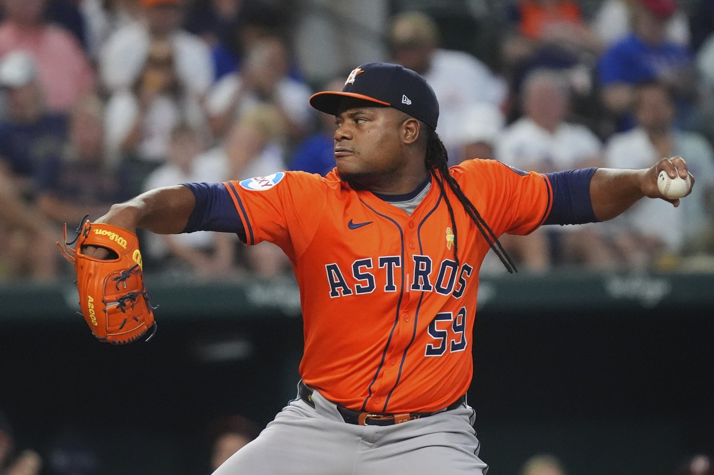 Astros' Framber Valdez focuses on keeping cool in 1st start since pitch that hit catcher | iNFOnews.ca
