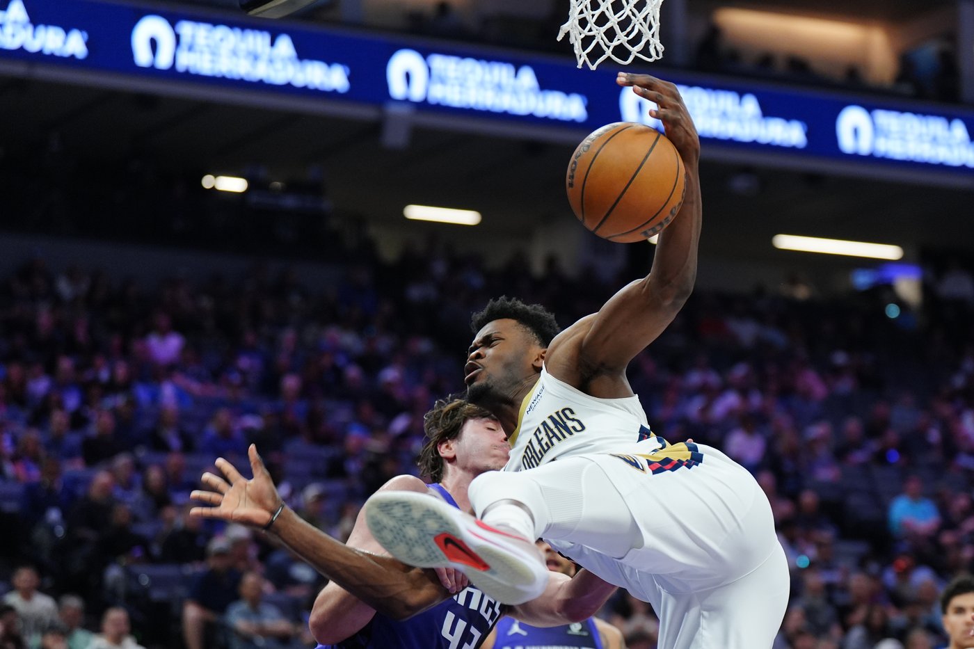 Raynaud scores 28 points to help the Kings beat the Pelicans | iNFOnews.ca Raynaud scores 28 points to help the Kings beat the Pelicans | iNFOnews.ca