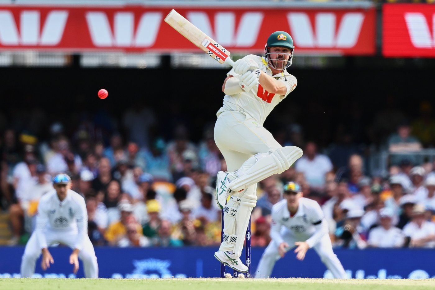 Australia takes 44-run lead in second Ashes test after England drops 5 catches | iNFOnews.ca Australia takes 44-run lead in second Ashes test after England drops 5 catches | iNFOnews.ca