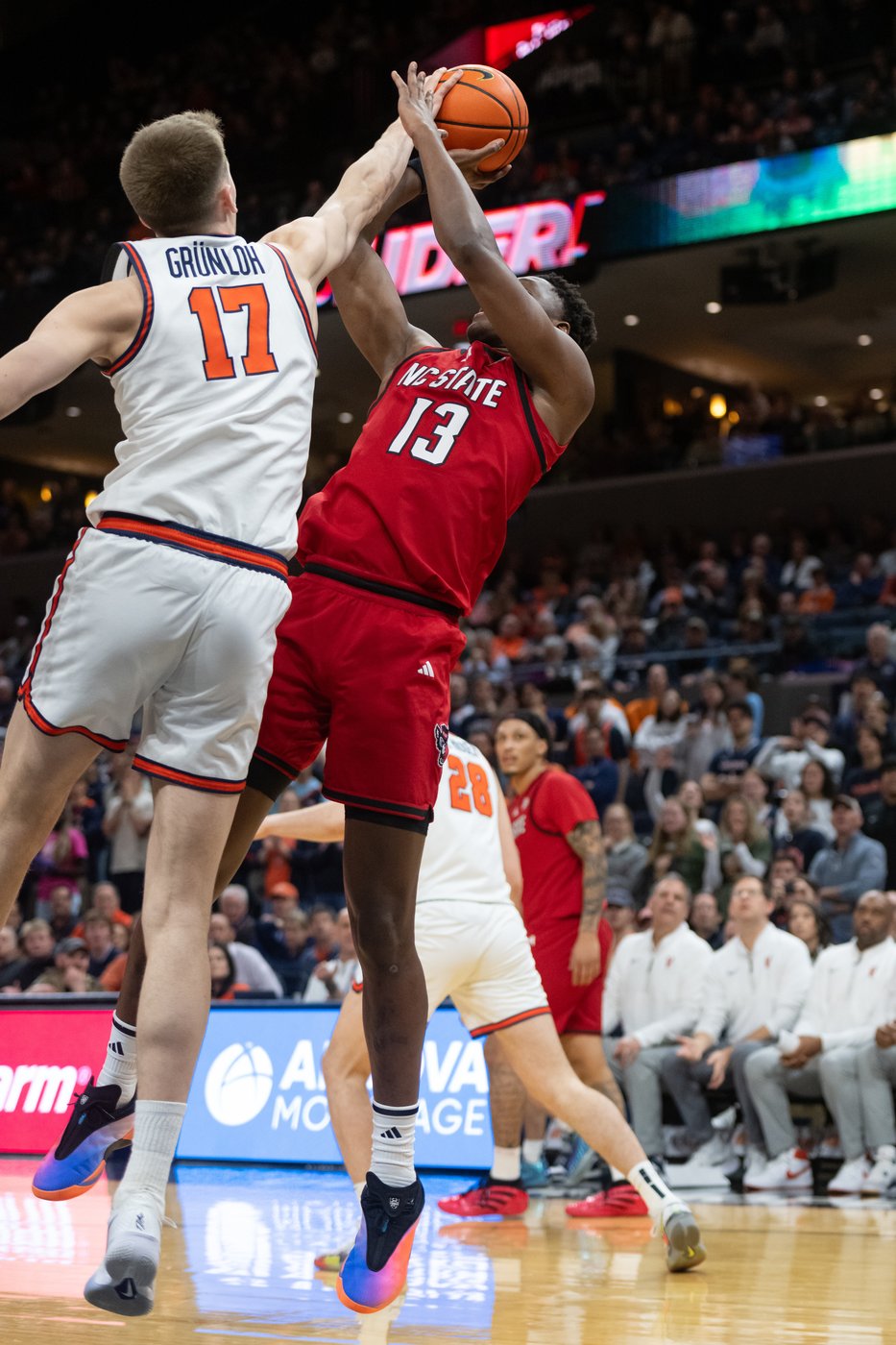 Thijs De Ridder scores 19 as No. 11 Virginia cruises to 90-61 win over NC State | iNFOnews.ca