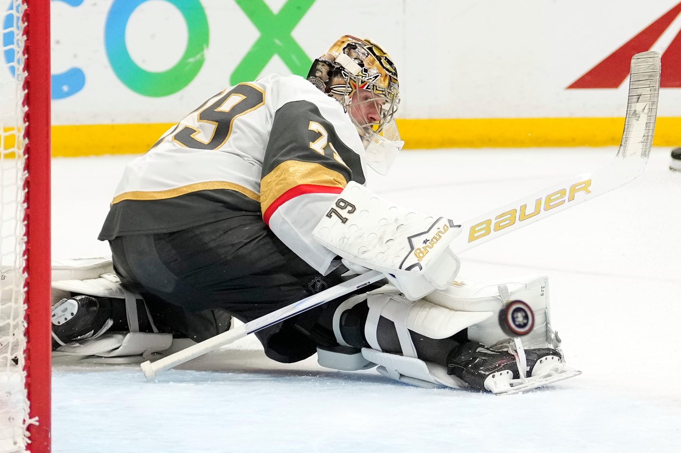 From hockey exile to playoff spark: Carter Hart’s new chapter with the Golden Knights | iNFOnews.ca From hockey exile to playoff spark: Carter Hart’s new chapter with the Golden Knights | iNFOnews.ca