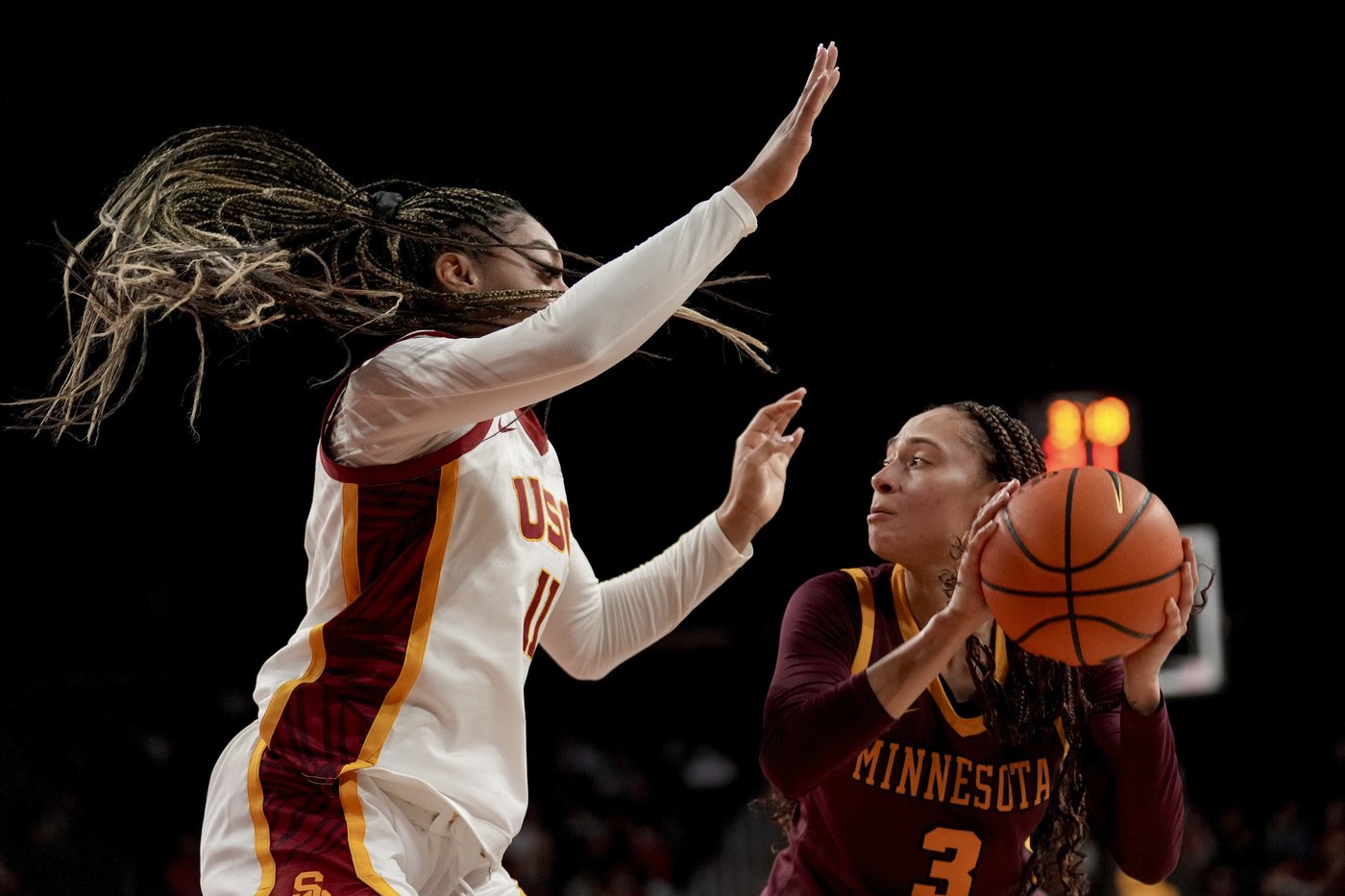 Iriafen and Watkins lead No. 4 Southern California to 82-69 victory over Minnesota | iNFOnews.ca