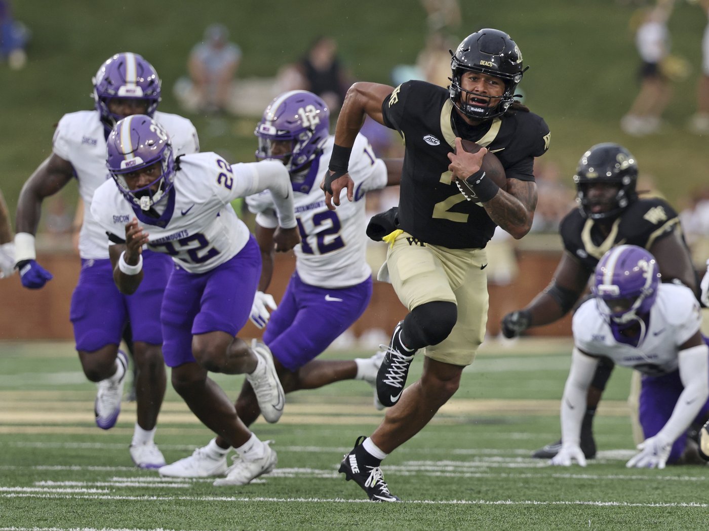Claiborne runs wild as Wake Forest beats Western Carolina, 42-10 | iNFOnews.ca Claiborne runs wild as Wake Forest beats Western Carolina, 42-10 | iNFOnews.ca