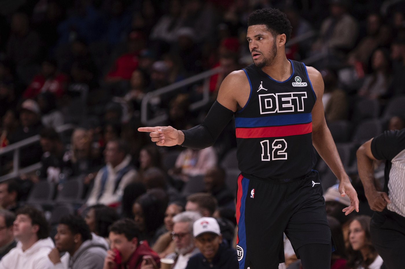 Cade Cunningham scores 29 points to lead Pistons past cold-shooting Hawks | iNFOnews.ca