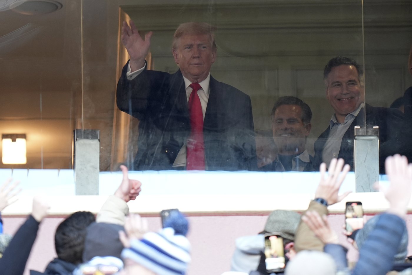 Trump gets warm welcome as he watches Army-Navy game alongside key allies, nominees and Daniel Penny | iNFOnews.ca