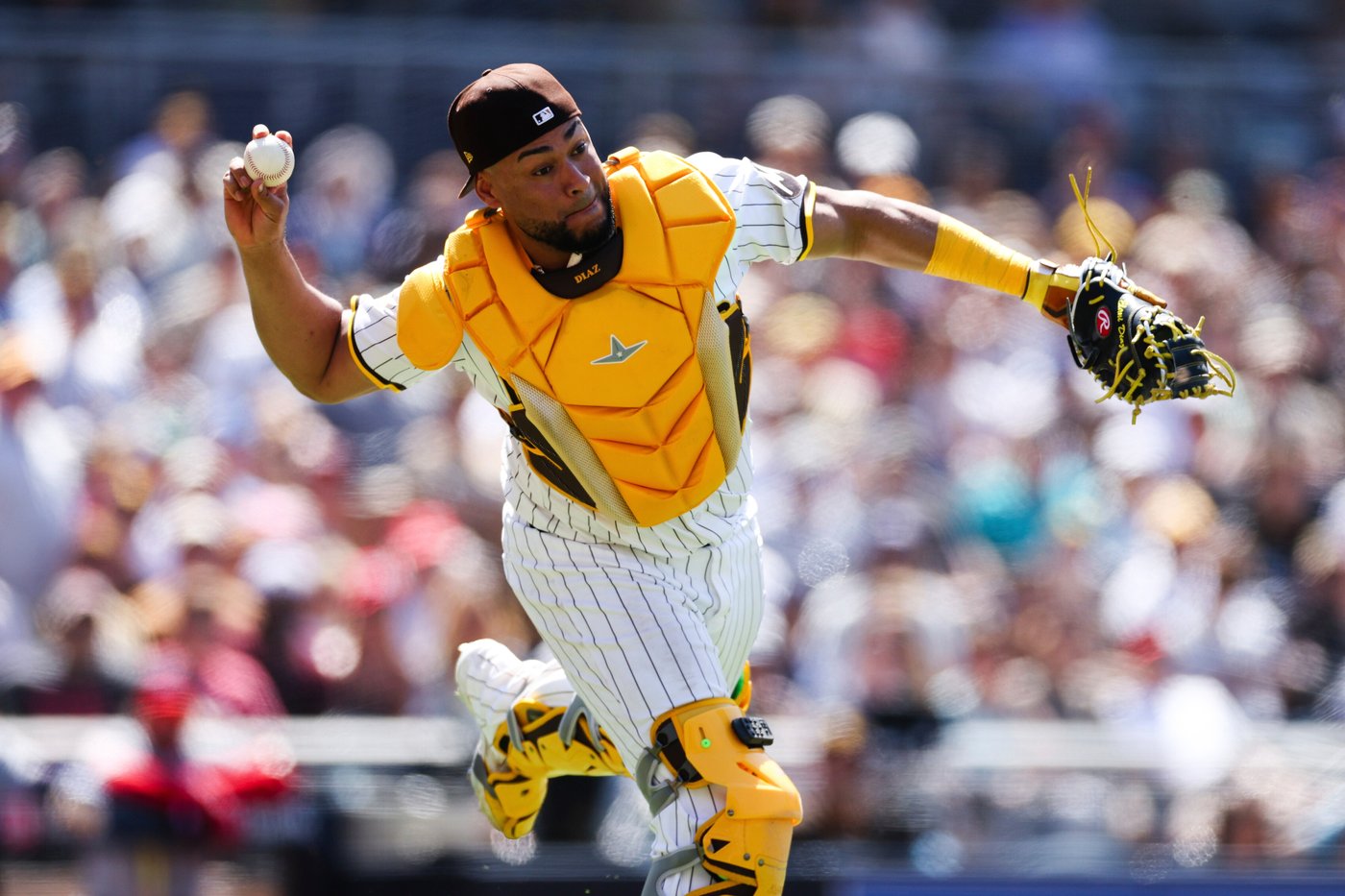 Royals agree to minor league deal with veteran catcher Elias Díaz | iNFOnews.ca Royals agree to minor league deal with veteran catcher Elias Díaz | iNFOnews.ca