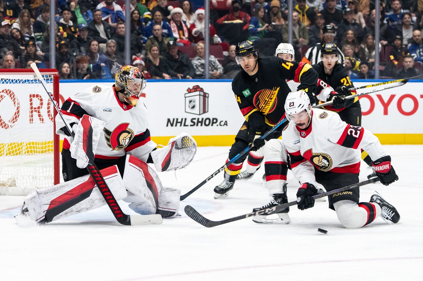 Senators top Canucks 5-4 in OT, goalie Leevi Merilainen earns first NHL win | iNFOnews.ca