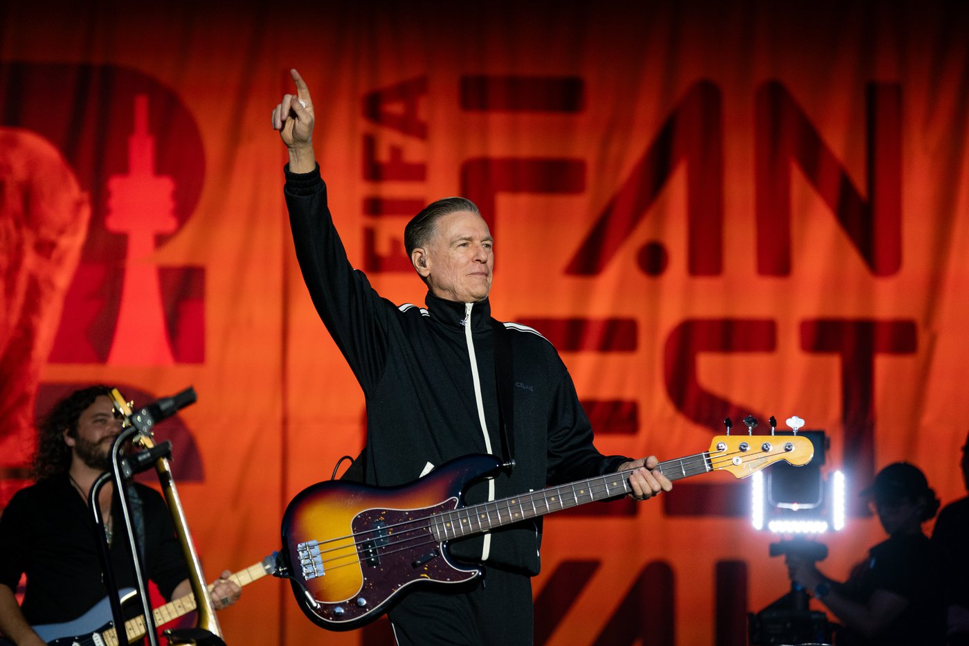 Bryan Adams, Wyclef Jean and AHI help turn Toronto into World Cup launch party | iNFOnews.ca Bryan Adams, Wyclef Jean and AHI help turn Toronto into World Cup launch party | iNFOnews.ca