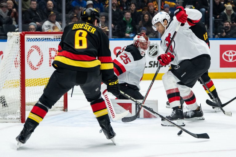 New Jersey Devils capture 5-4 road victory over the Vancouver Canucks | iNFOnews.ca
