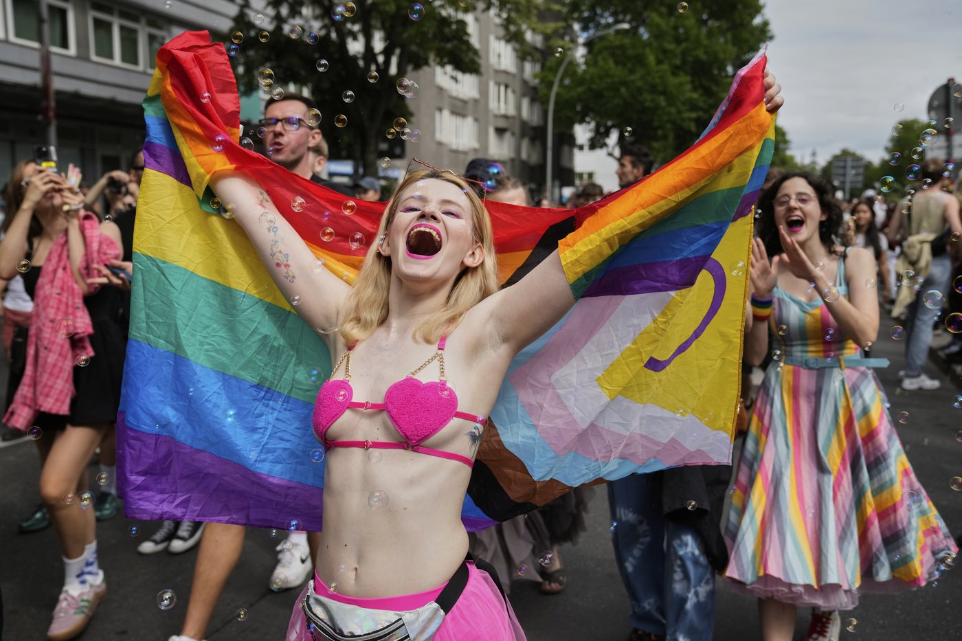 Berlin celebrates Pride parade with techno beats and rainbow flags | iNFOnews.ca