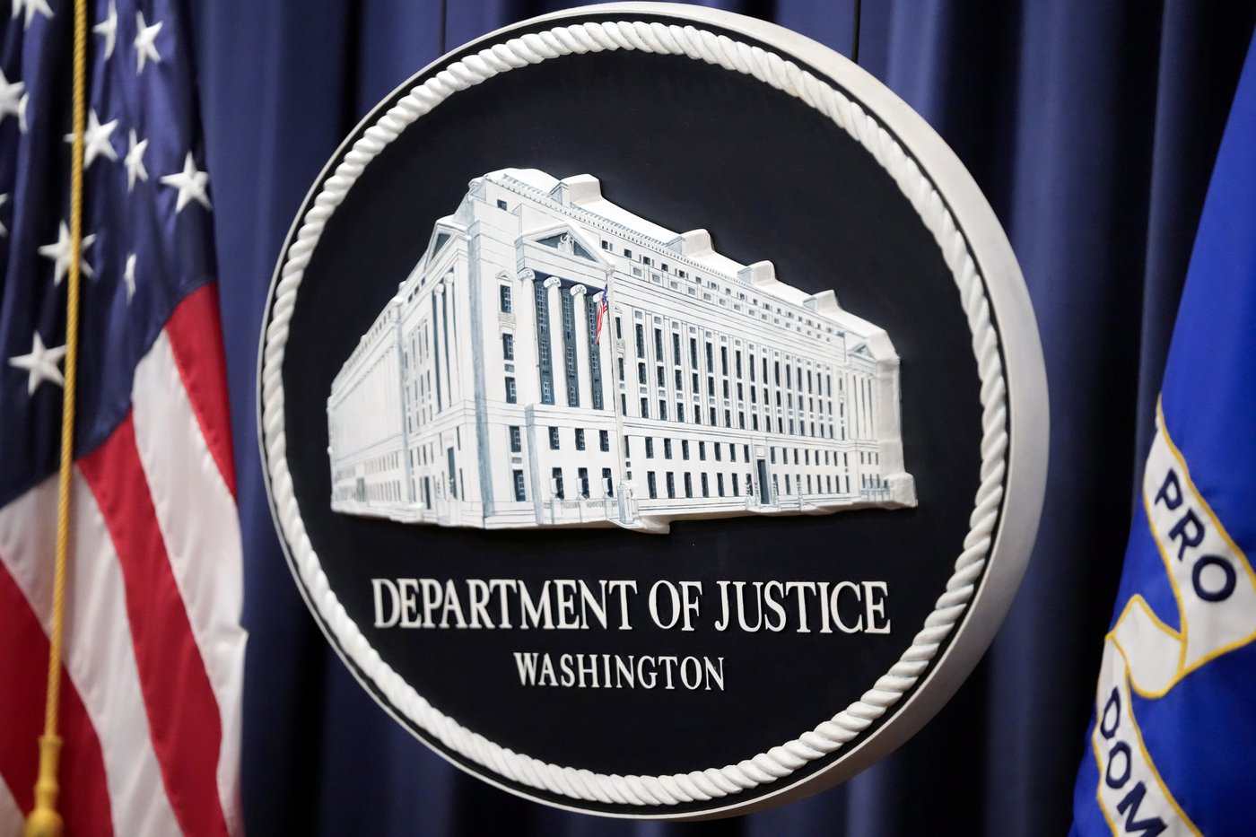 Justice Department says it won't release the names of FBI agents who worked on Jan. 6 riot cases | iNFOnews.ca