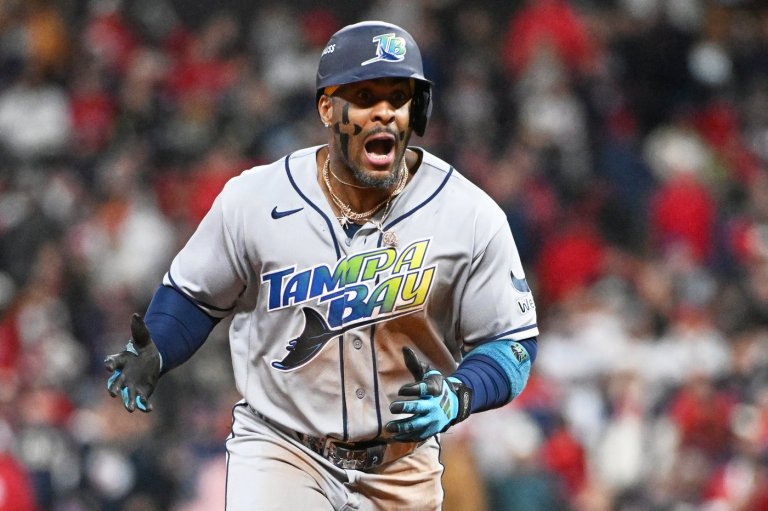 Yandy Díaz's 3 hits spark Rays in Game 5 win over Guardians, raising postseason average to .314 | iNFOnews.ca