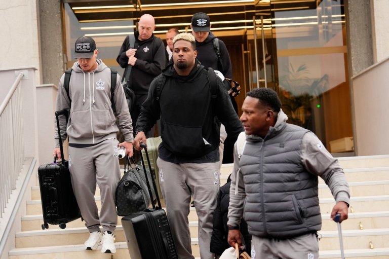 Saints players in Paris say they'll steer clear of protest hotspots ahead of Steelers game | iNFOnews.ca