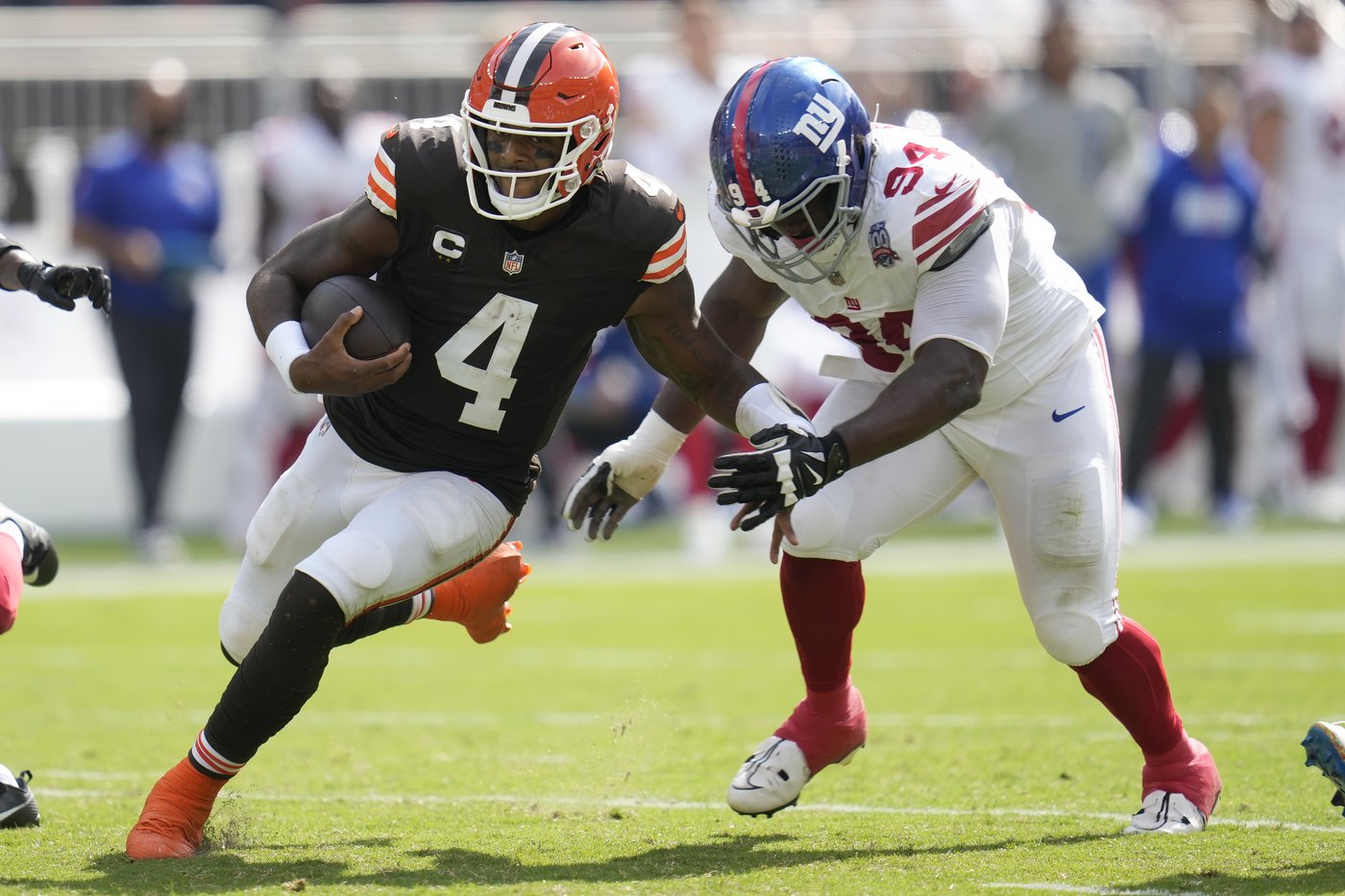 Rookie Malik Nabers catches 2 TD passes from Daniel Jones as Giants hold off banged-up Browns 21-15 | iNFOnews.ca Rookie Malik Nabers catches 2 TD passes from Daniel Jones as Giants hold off banged-up Browns 21-15 | iNFOnews.ca
