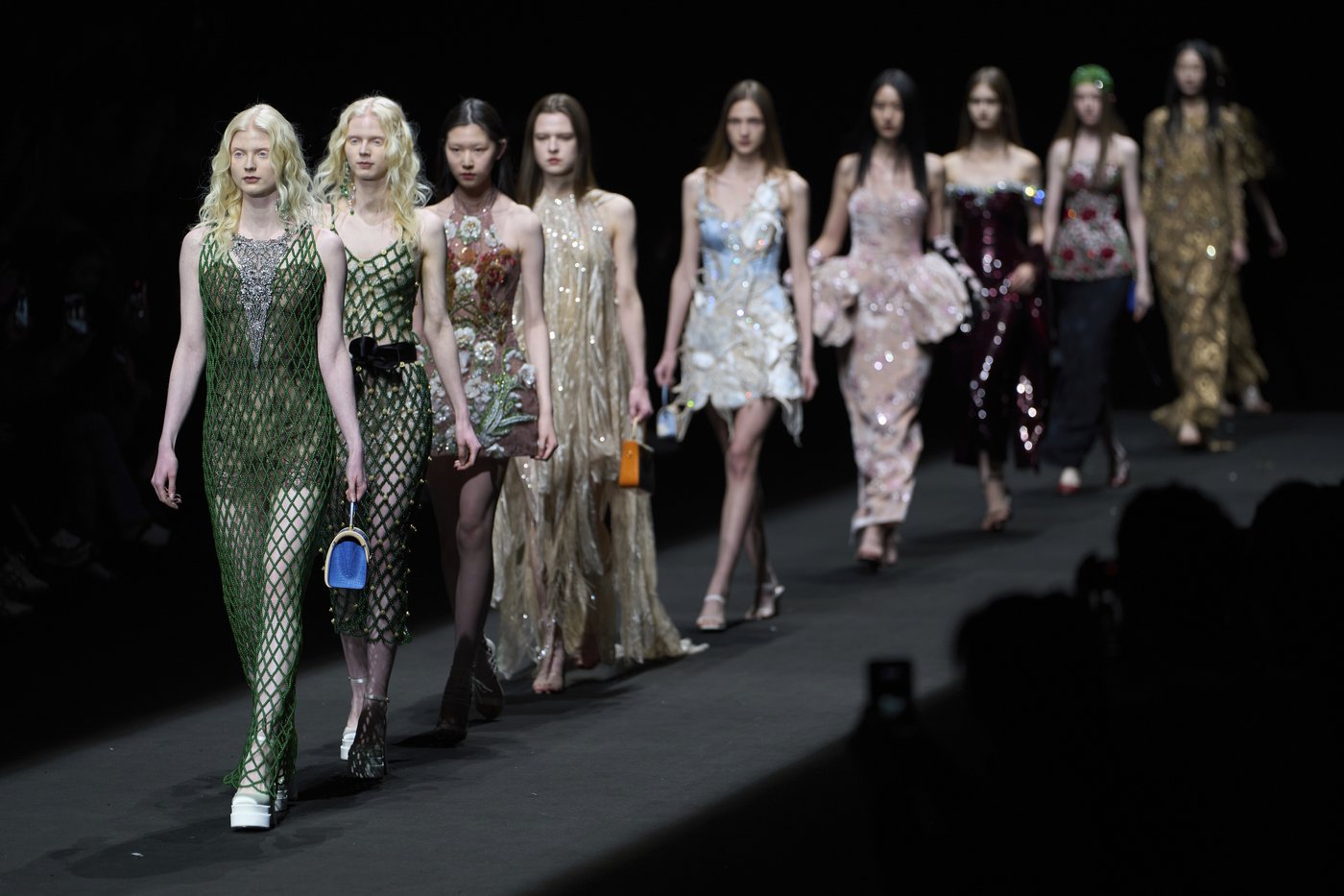 PHOTO COLLECTION: Fashion week in China | iNFOnews.ca PHOTO COLLECTION: Fashion week in China | iNFOnews.ca