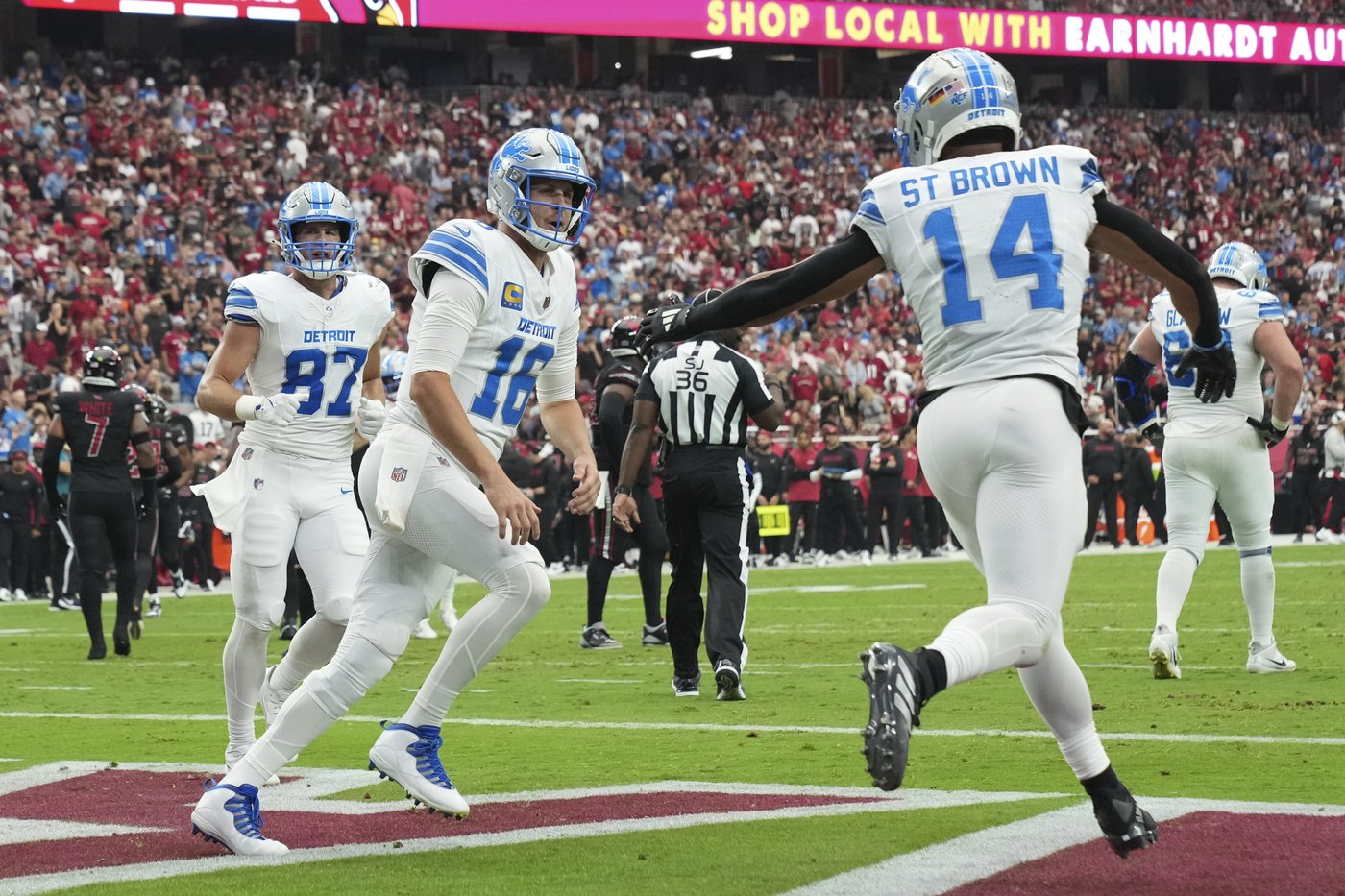Jared Goff throws 2 TD passes and Lions' defense slows Kyler Murray in 20-13 win over Cardinals | iNFOnews.ca