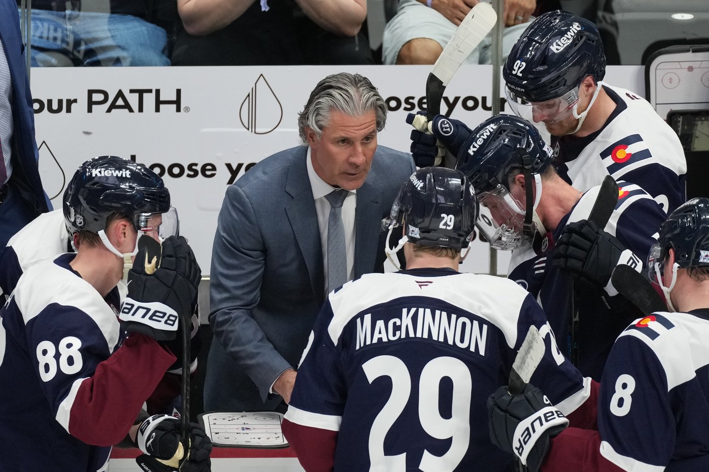Avalanche coach Jared Bednar enters camp without an extension, but has strong support from players | iNFOnews.ca