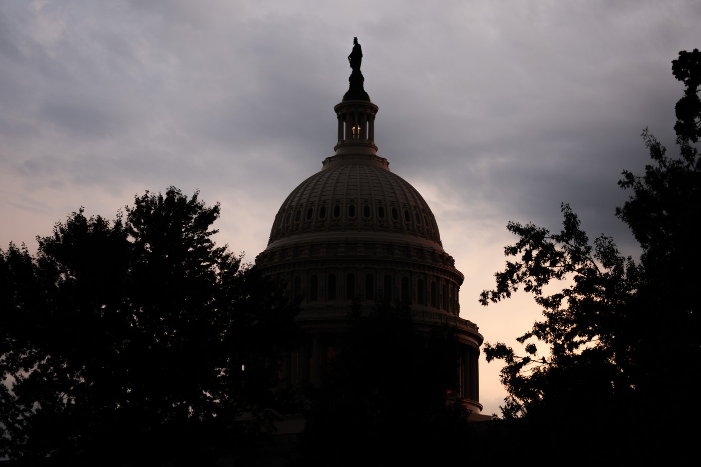 Senate leaders reach funding deal to avoid shutdown during campaign season | iNFOnews.ca