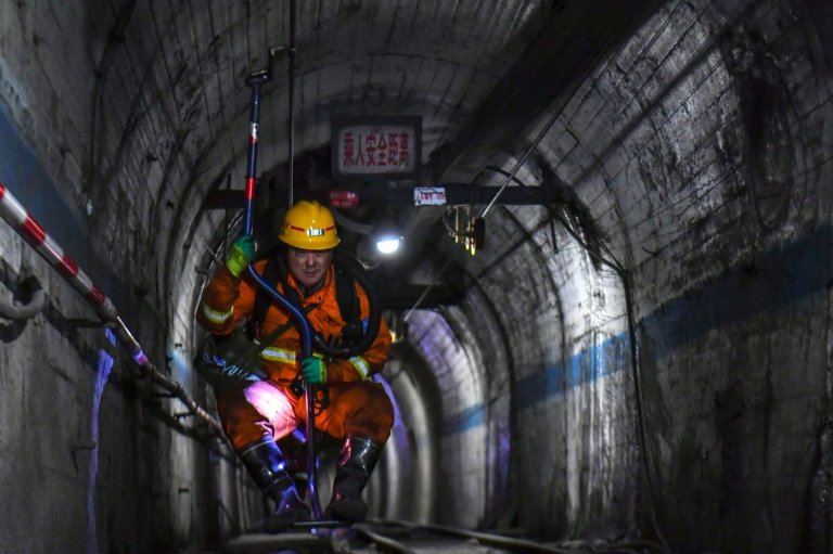 China investigates mine-safety official for corruption after deadly gas explosion | iNFOnews.ca