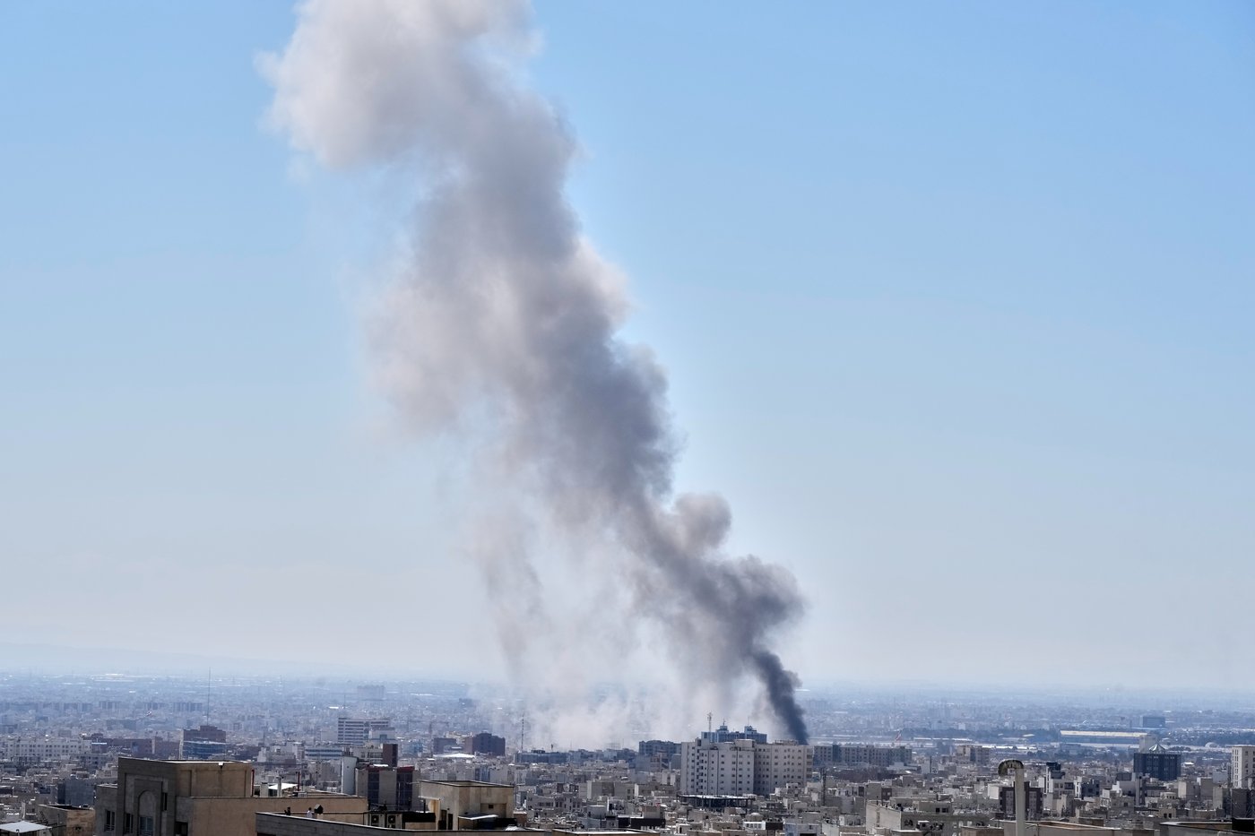 Photos from inside Iran as strikes boom across the capital, Tehran, for a third day | iNFOnews.ca