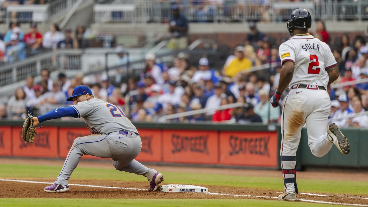 Braves and Mets split doubleheader to make postseason | iNFOnews.ca