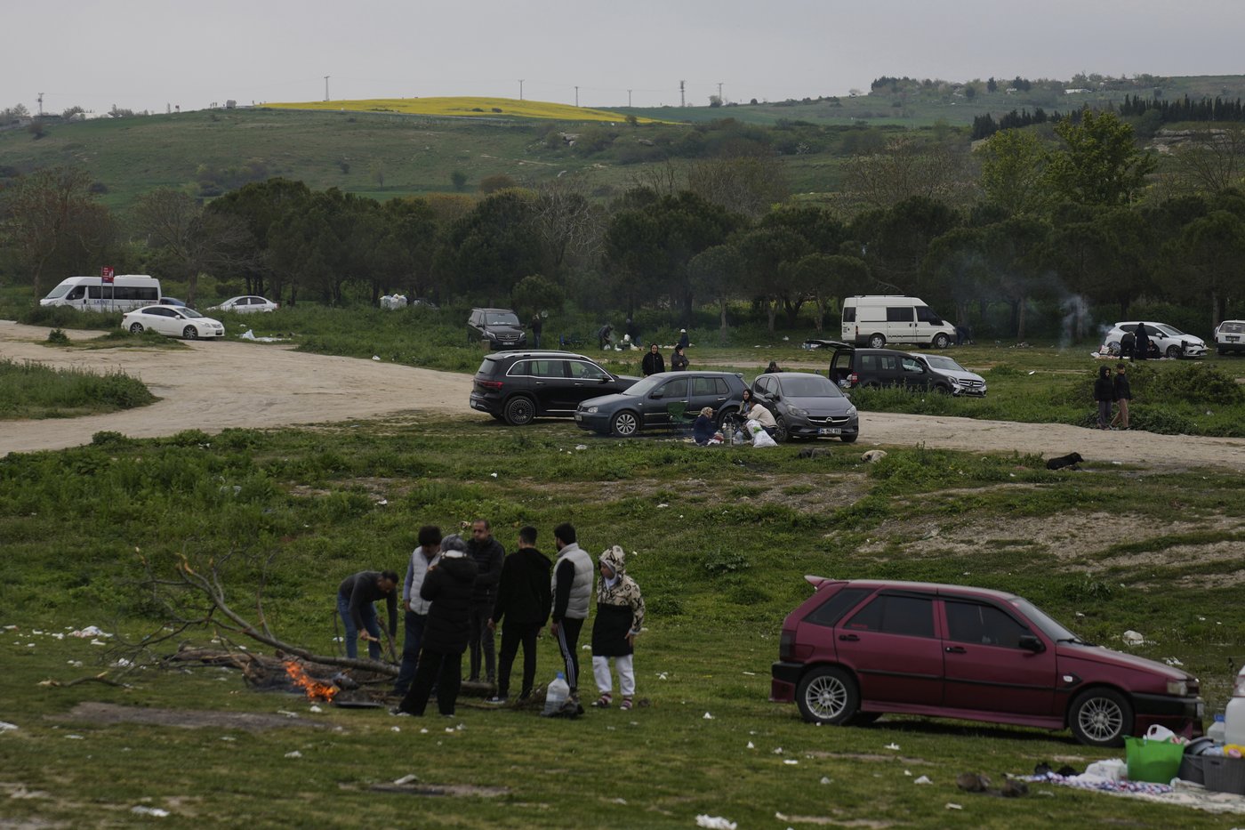 A magnitude 6.2 quake shakes Istanbul and injures more than 230 people | iNFOnews.ca A magnitude 6.2 quake shakes Istanbul and injures more than 230 people | iNFOnews.ca