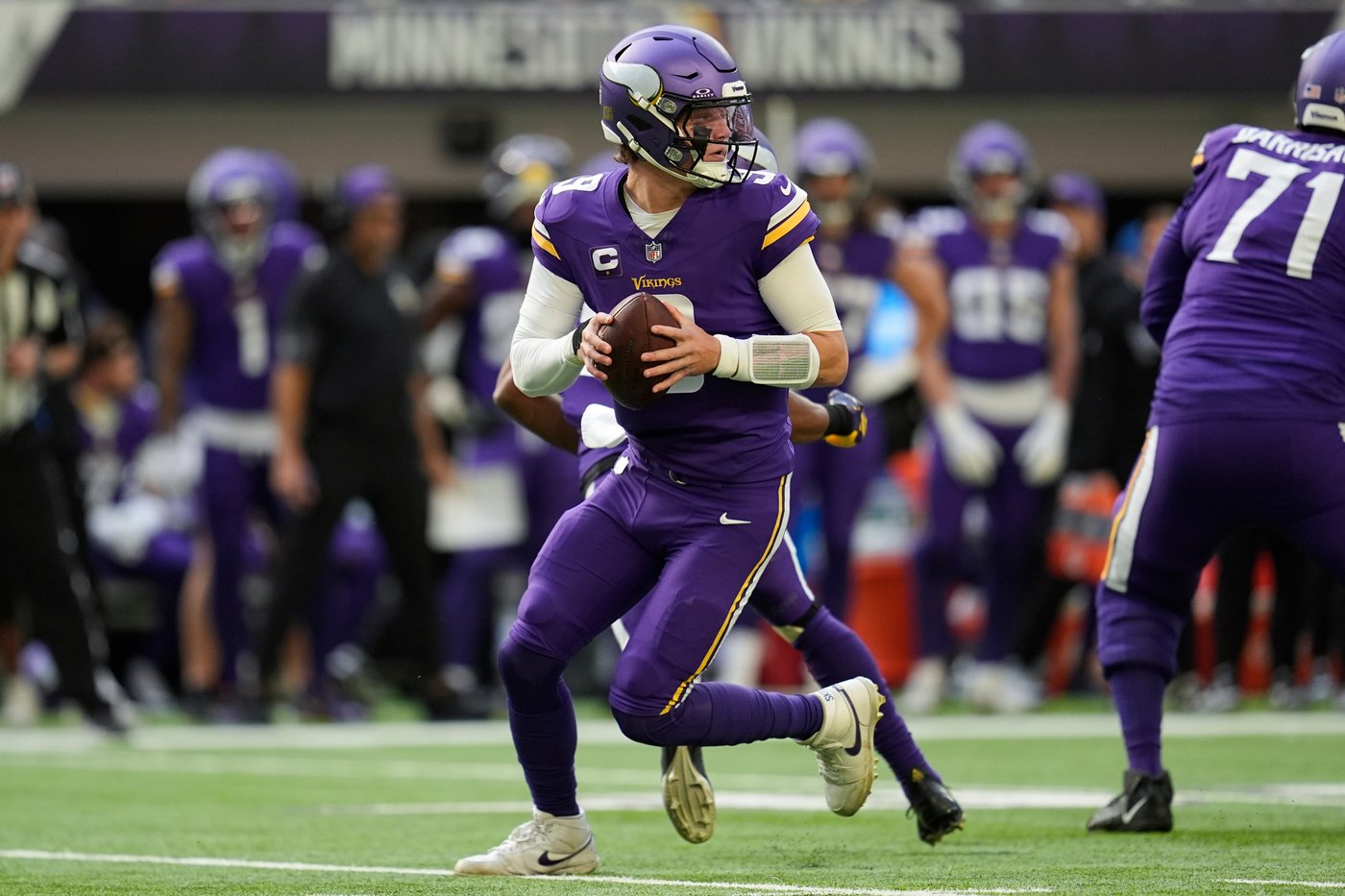 Vikings' well-built, well-heeled offense remains off track as frustration rises in latest loss | iNFOnews.ca Vikings' well-built, well-heeled offense remains off track as frustration rises in latest loss | iNFOnews.ca