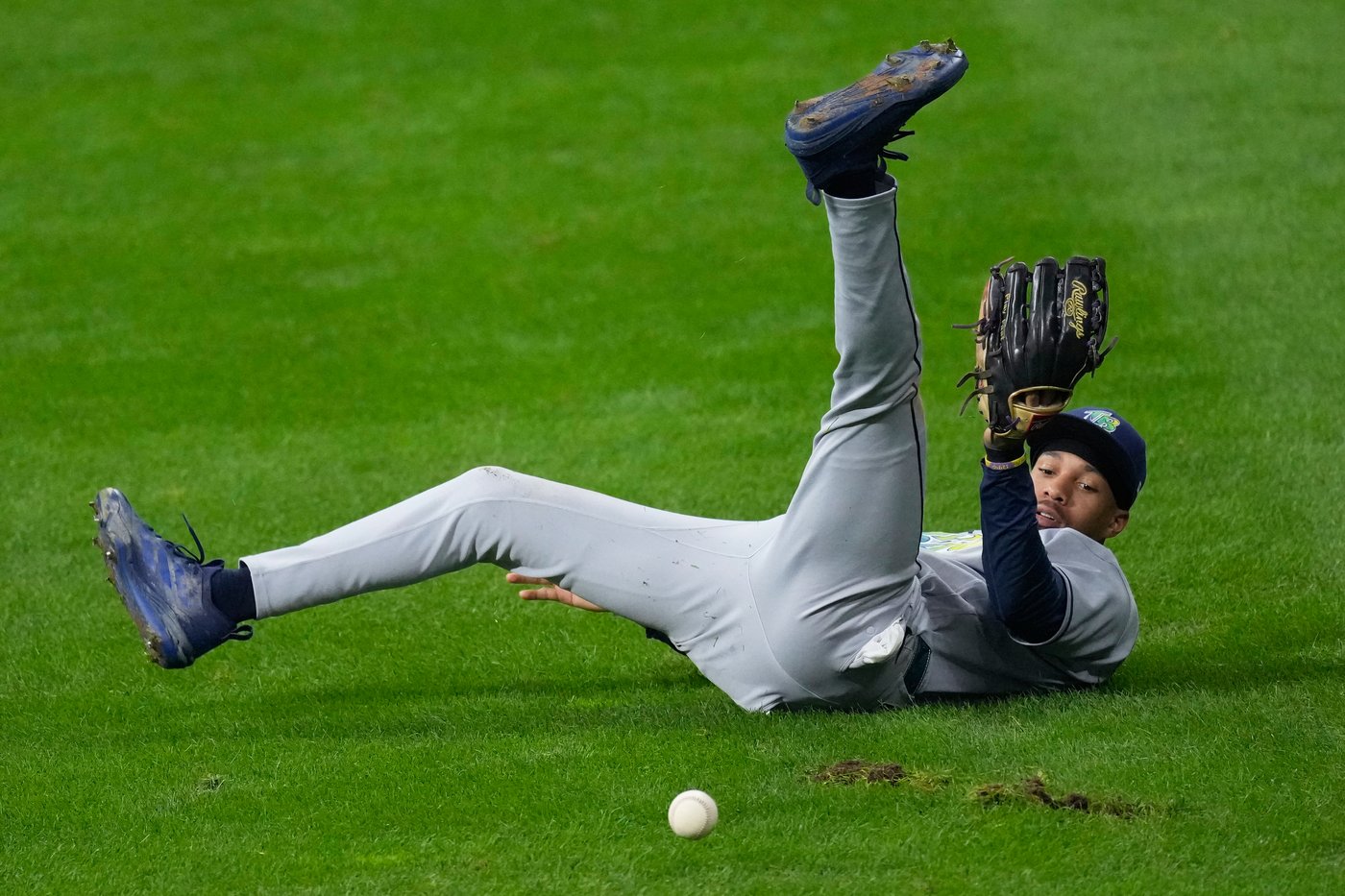 Sloppy Rays have made uncharacteristic mistakes to fall behind the Brewers 2-0 in the World Series | iNFOnews.ca Sloppy Rays have made uncharacteristic mistakes to fall behind the Brewers 2-0 in the World Series | iNFOnews.ca