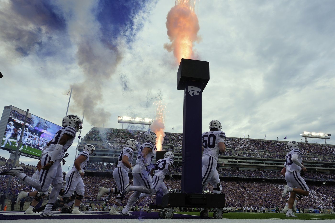 Army and Kansas State face off in football Saturday night with military pride on both their minds | iNFOnews.ca Army and Kansas State face off in football Saturday night with military pride on both their minds | iNFOnews.ca