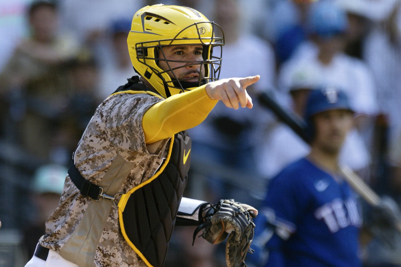 Catcher Gary Sánchez becomes free agent after 2025 mutual option with Brewers gets declined | iNFOnews.ca