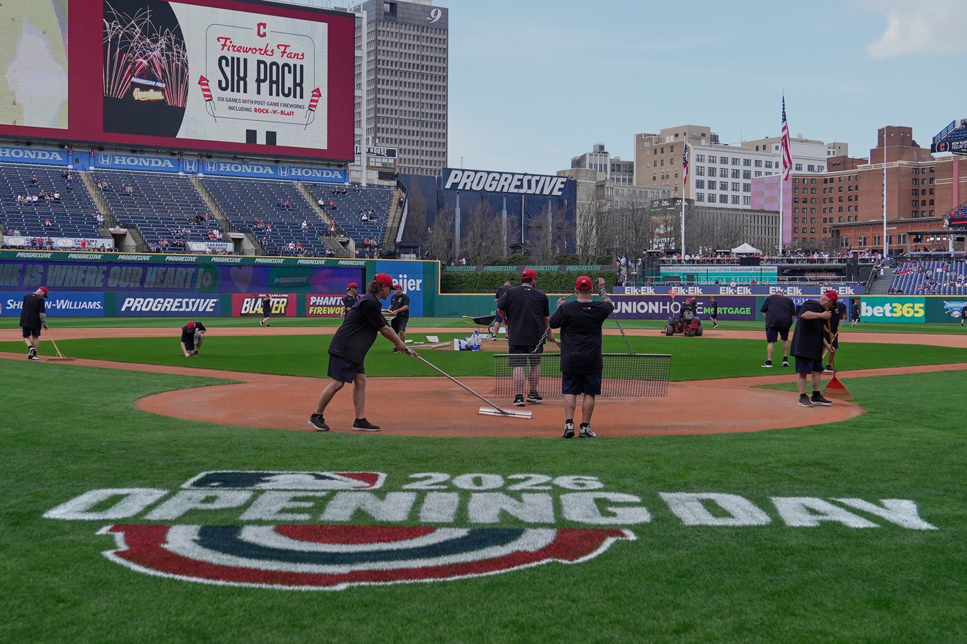 Cubs-Guardians postponed by rain, setting up a traditional doubleheader on Sunday | iNFOnews.ca