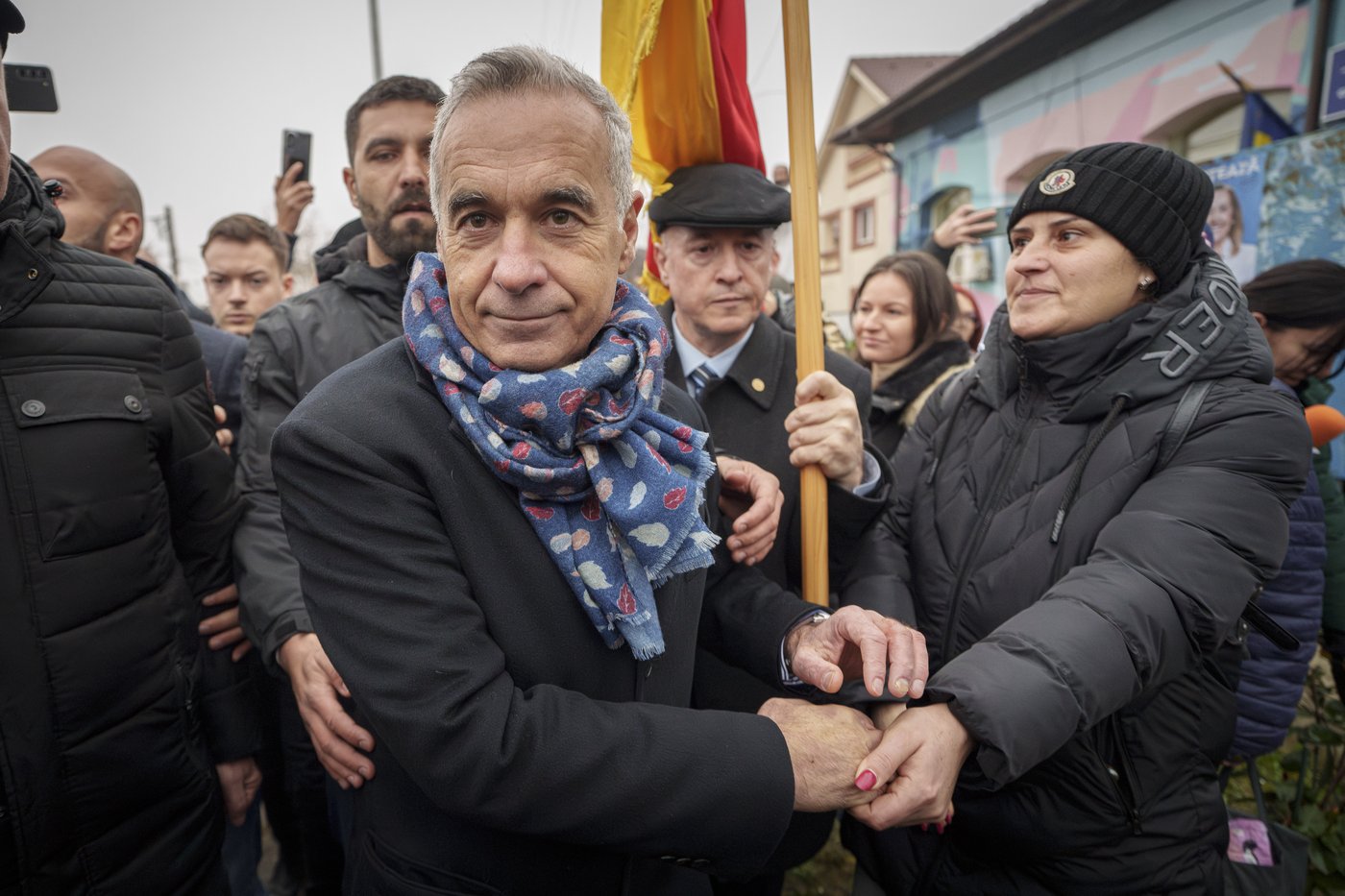 Romania's far-right presidential candidate denounces canceled vote at closed polling station | iNFOnews.ca
