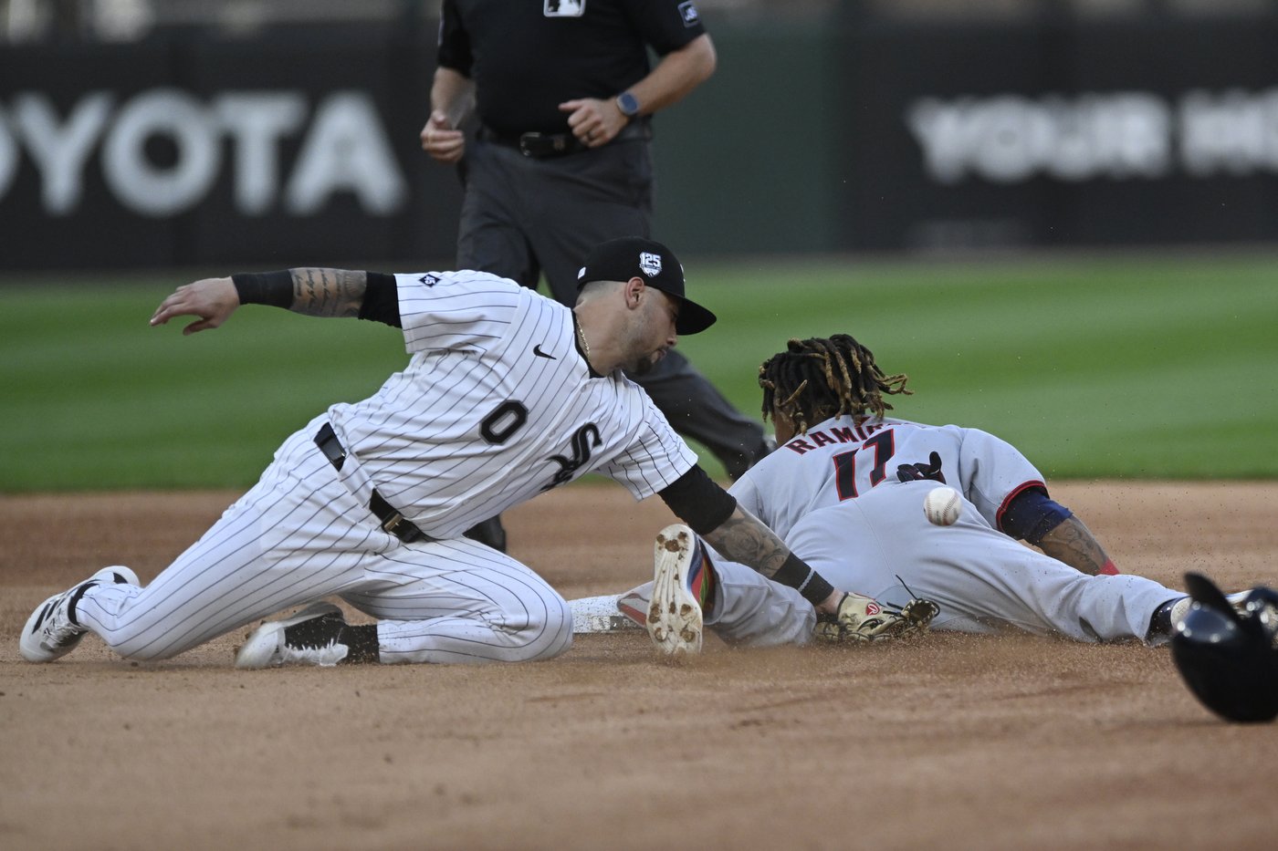 Kayfus hits 1st major league homer, Guardians beat White Sox 3-1 for 5th straight win | iNFOnews.ca Kayfus hits 1st major league homer, Guardians beat White Sox 3-1 for 5th straight win | iNFOnews.ca