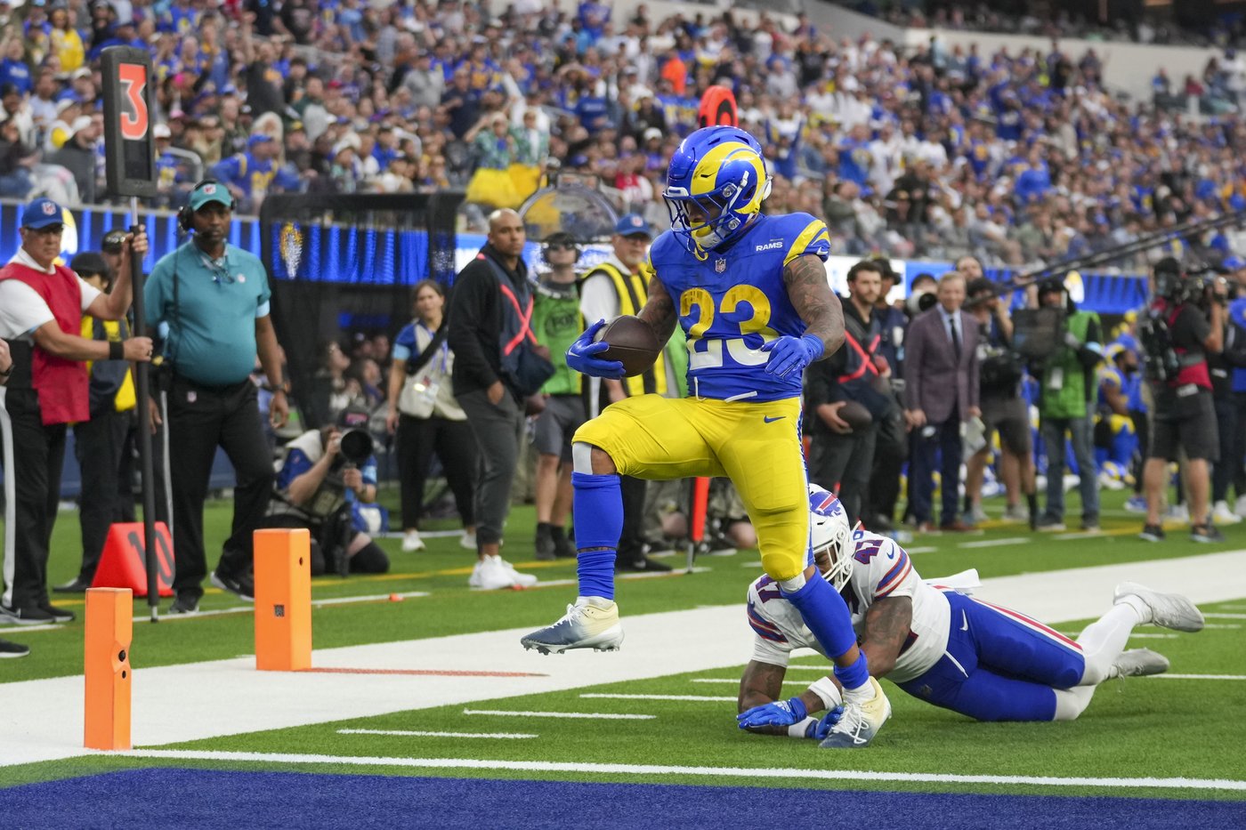 Rams offense is humming with good health, and it gave a stellar performance to upset Buffalo | iNFOnews.ca