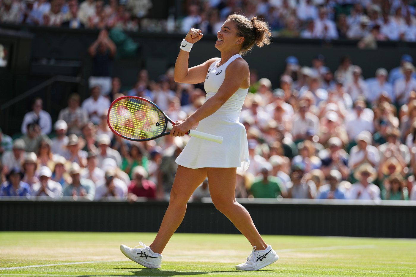 Cobolli performs Ronaldo celebration as Paolini wins before Federer on Italy's big day at Wimbledon | iNFOnews.ca Cobolli performs Ronaldo celebration as Paolini wins before Federer on Italy's big day at Wimbledon | iNFOnews.ca
