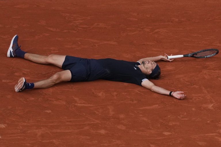 Alexander Zverev's French Open title receives a muted reception in France following off-court issues | iNFOnews.ca